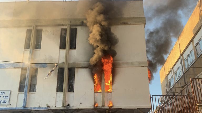 שני אחים בני שלוש ושש נספו השבוע בשריפה שהתלקחה בירושלים בשל שימוש בתנור חום