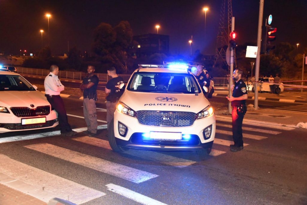 באר שבע: צעק ״אללה וואכבר״ ותקף תושבים, כשניסה לחטוף נשק משוטר – נורה למוות