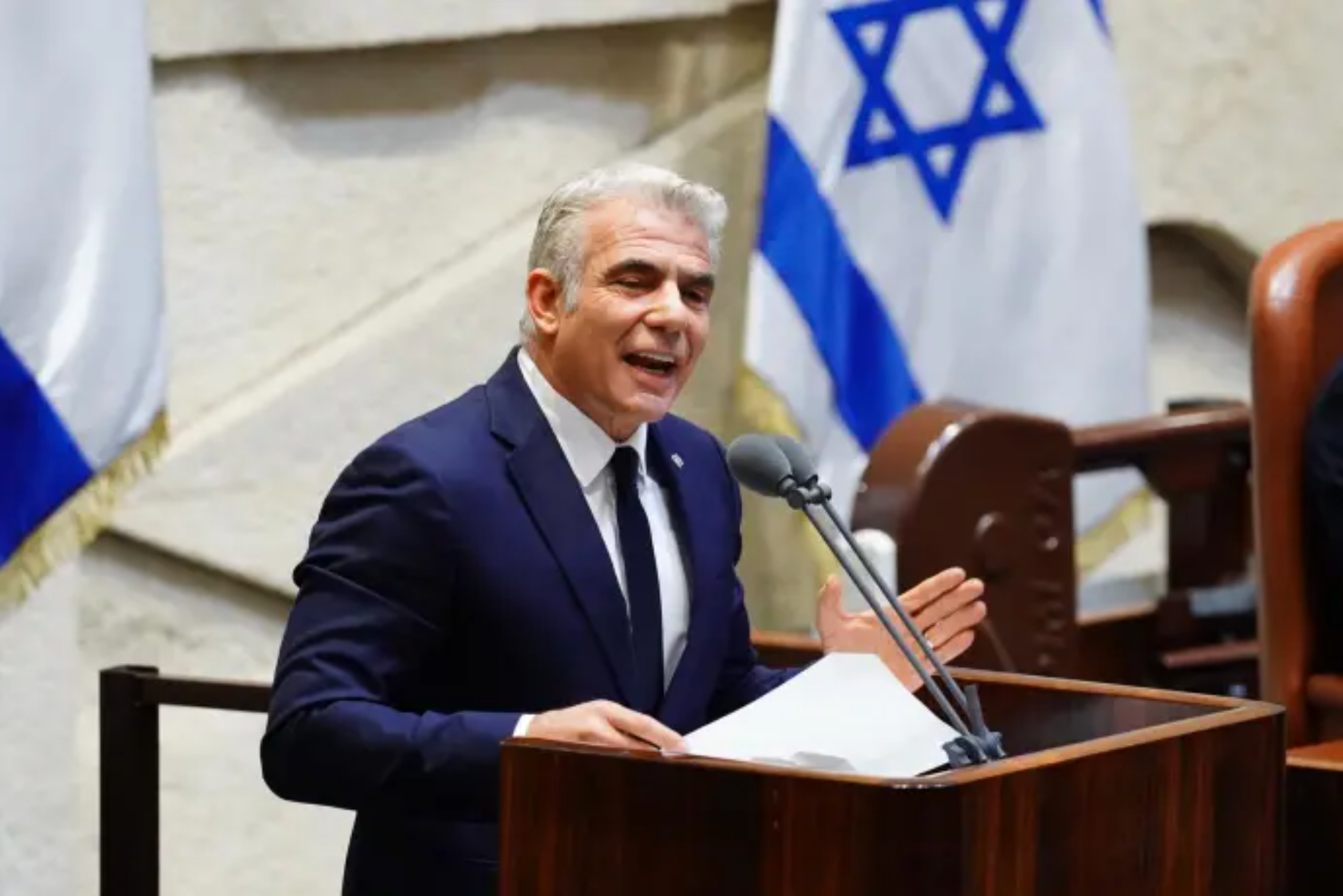 לפיד: הפנייה של רה״מ אלי כדי שאתמוך בהחלטה נגד מדינה פלסטינית – ניסיון להסיט את הדיון מהחזרת החטופים 