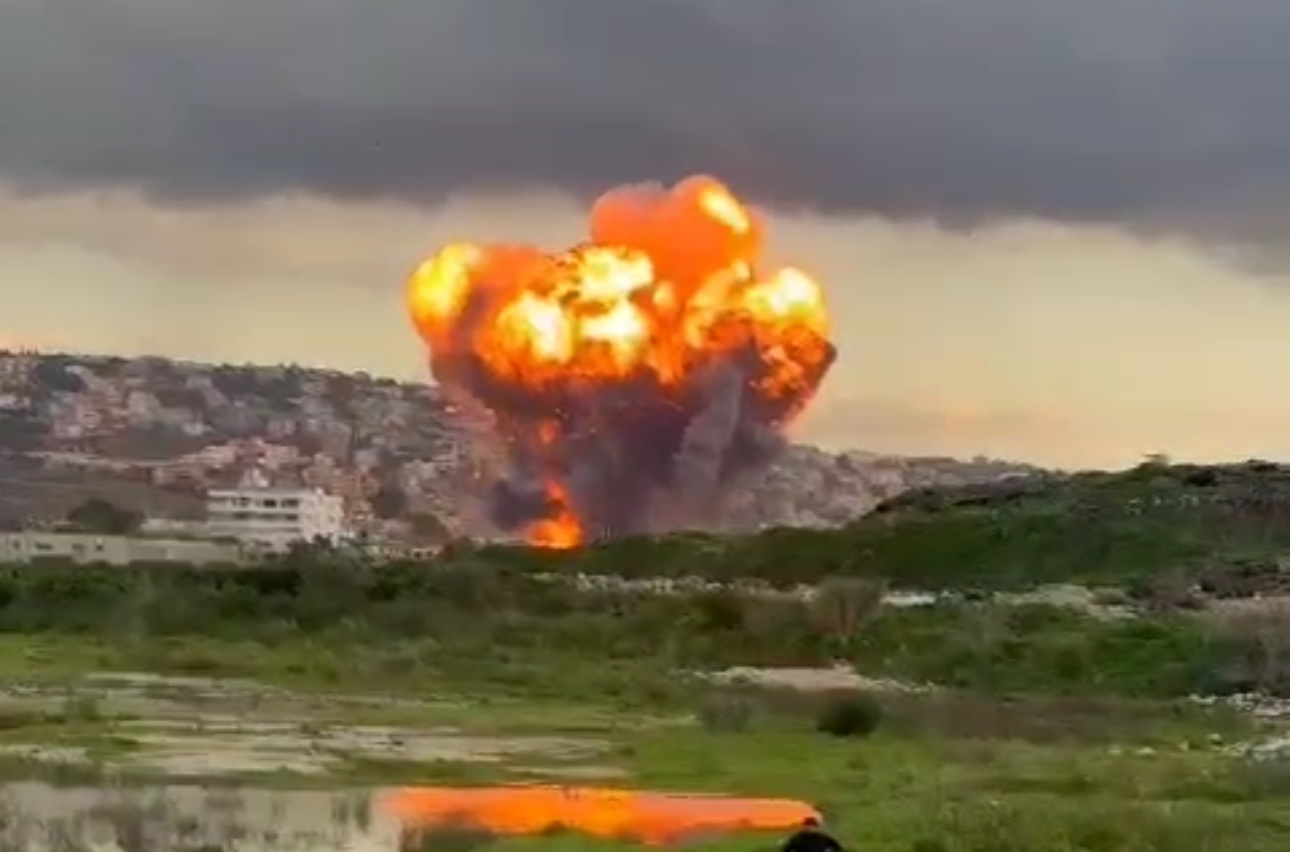 כ-30 ק״מ מביירות: תקיפות בעומק לבנון; דובר צה״ל: התקיפות מגיעות בתגובה לנפילת הכטב״מ בטבריה מוקדם יותר