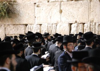 בעקבות החלטת בג״צ להפסקת מימון ישיבות – הסיעות החרדיות בדרך לפרק את הממשלה?