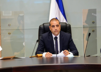 לאחר הביקורת: הקואליציה החליטה להסיר את "חוק הרבנים" מסדר היום