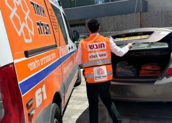 לאחר ששתה נוזל לדילול צבע בביתו – תינוק כבן שנה פונה לבית החולים