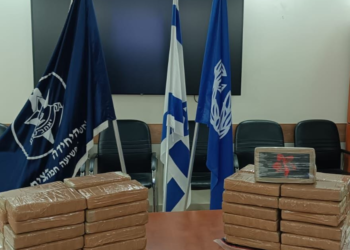 במסווה של פירות טרופיים: 55 ק"ג קוקאין בשווי מיליונים נתפסו בנמל חיפה