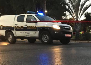 חשד לרצח: אישה נדקרה למוות בערד, בנה בשנות ה-20 לחייו נעצר