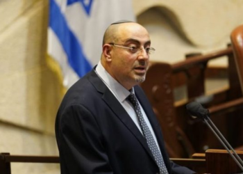 עימות סוער בוועדת החוקה בין חברי הכנסת ואטורי וקריב