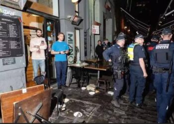 אנטישמיות באוסטרליה: חשוד שניסה להצית בית כנסת בעיר מלבורן, בזמן ששהו בו כ-20 אנשים