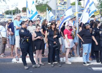 המשטרה: 25 בני אדם נעצרו ברחבי הארץ בעקבות המחאות