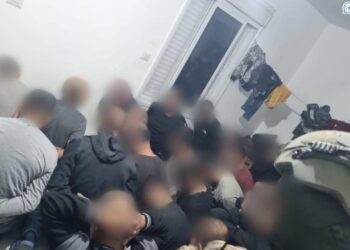 מכת השב״חים שלא נגמרת: 33 שוהים בלתי חוקיים נעצרו בדירת מסתור באיזור ירושלים