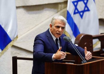 יאיר לפיד: "מזכיר שלנתניהו יש ממני רשת ביטחון לכל עסקת חטופים"