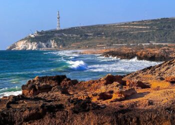 נהריה: שני גברים נעצרו לאחר ששחו עד גבול לבנון
